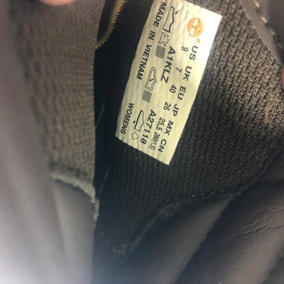 Betsy Johnson Oversized Roomy Quilted Heart Handbag Purse Crossbody Black Cream - Picture 12 of 15